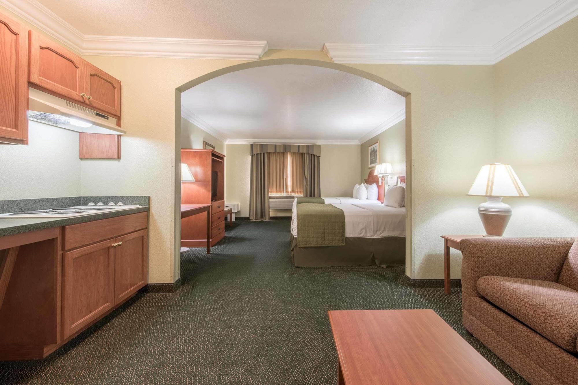 Surestay Plus By Best Western Fort Worth Benbrook Luaran gambar